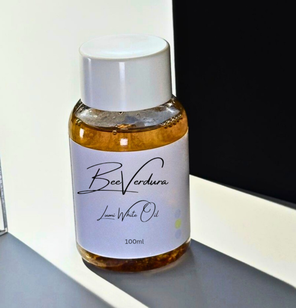 Lumi White Oil - Image 2